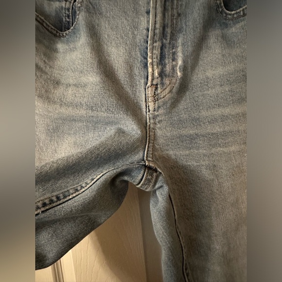 Everlane - The Original Cheeky Jeans - Picture 5 of 8